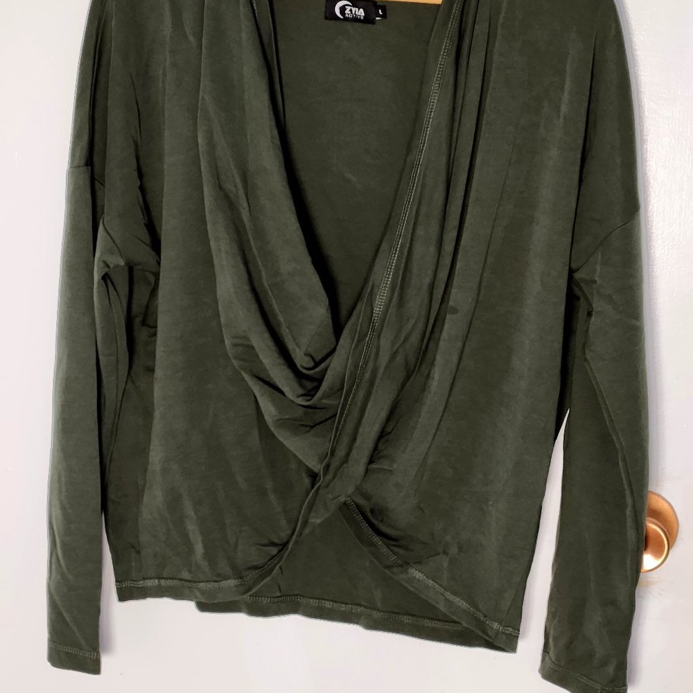 122. ZYIA Active Woman's Size L Crossover Yoga Shawl Top Olive Green Modal